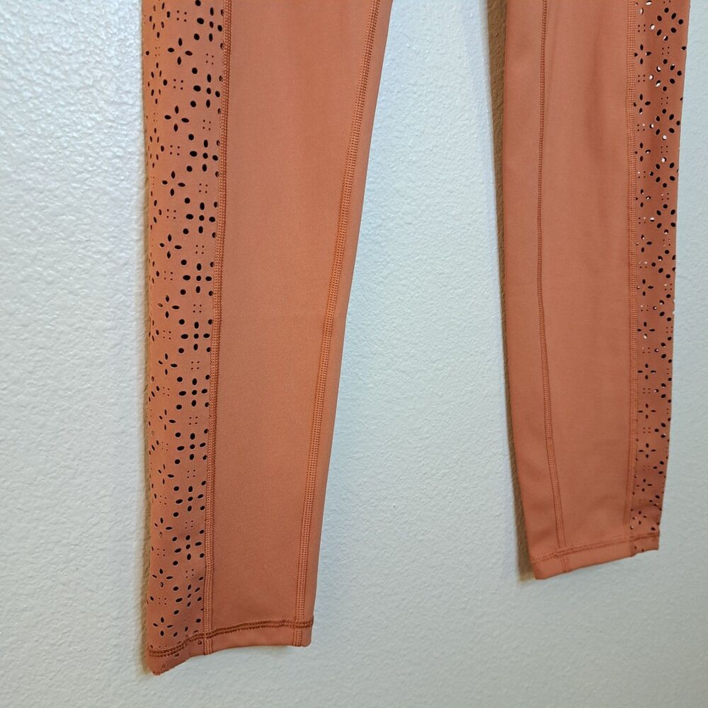 Aerie Chill Play Move Leggings Size M High Waisted Pockets Laser Cut Sides Rust - Picture 4 of 11